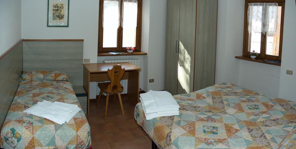 Casa Vacanze Ca' De Val Campodolcino Room photo