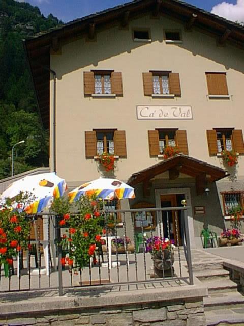 Casa Vacanze Ca' De Val Campodolcino Exterior photo
